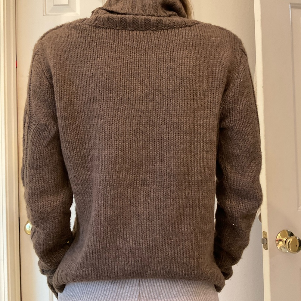 XXI Cable-knit Turtleneck Sweater, Brown, Size Medium - Picture 2 of 8